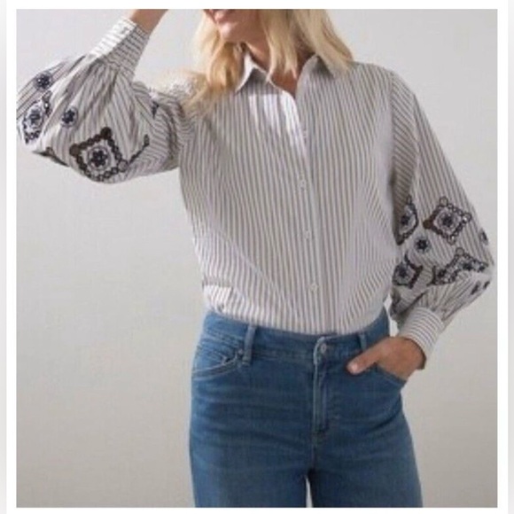 NWT Chico’s Poplin Tunic Embroidered Woven Pattern Button Up Shirt White Navy - Picture 1 of 14
